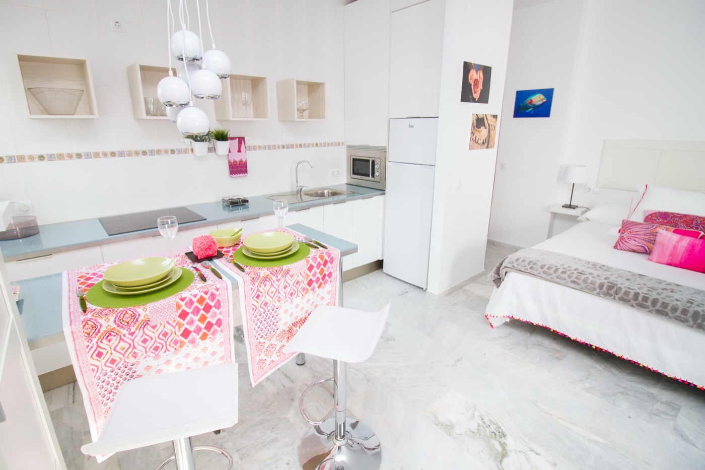 Cocina y dormitorio